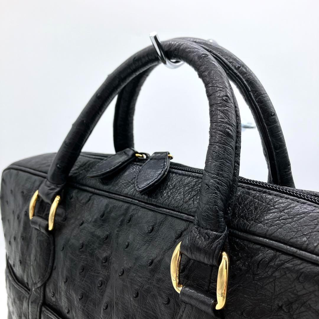 美品【オーストリッチ本革】ビジネスバッグ　ゴールド金具　ブラック