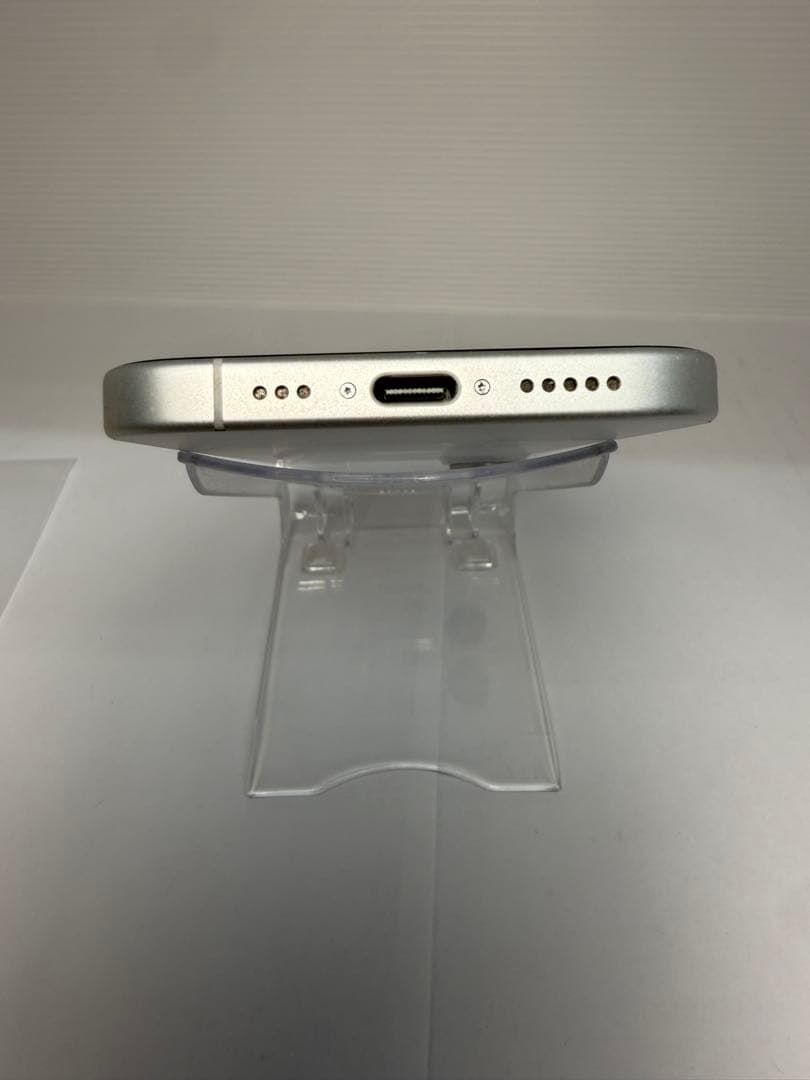 iPhone16 128GB ホワイト 海外版 SIMフリー 残債無し 超美品