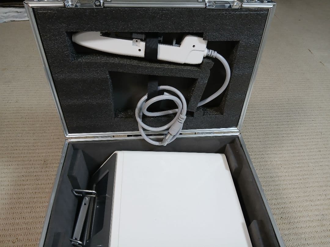 Rebirth Beauty PGE PRO 美顔器