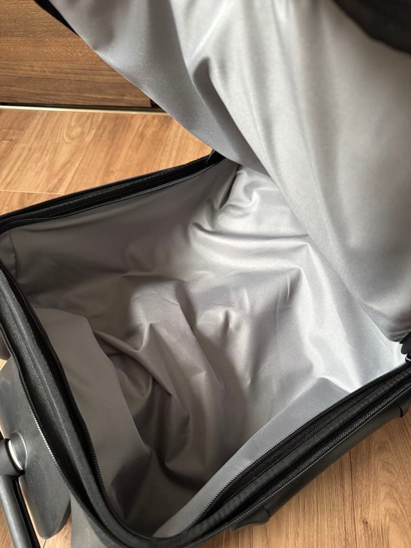 マイクロ　ラゲッジイージー　子供　スーツケース　micro luggage