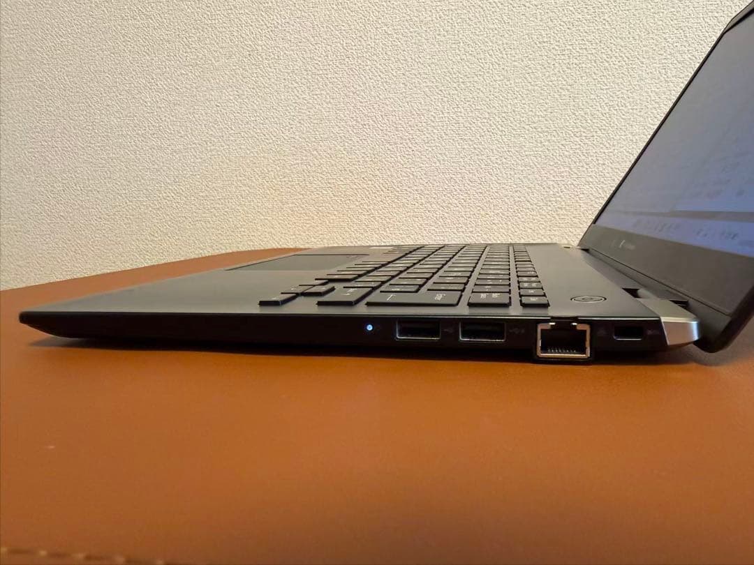 東芝 dynabookG83/FP i5-10210u 8-256 03