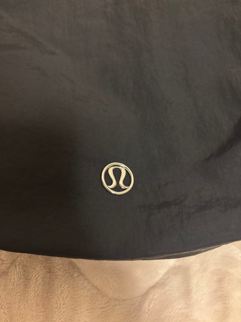 Lu Lu Lemon ボディーバック