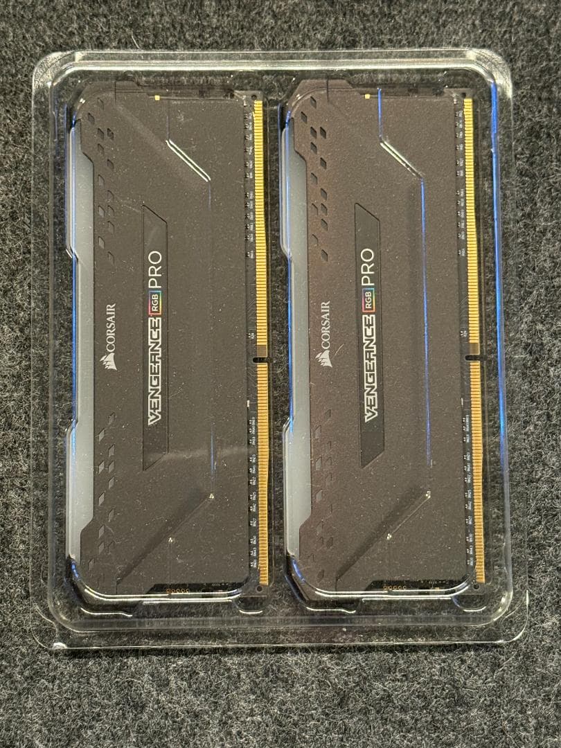 メモリー CORSAIR VENGEANCE RGB PRO 32GB DDR4 3600