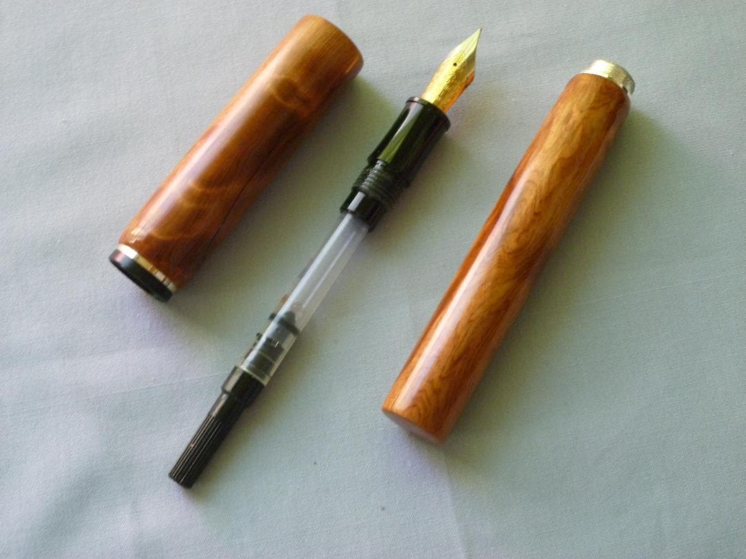屋久杉光明・トラ杢万年筆