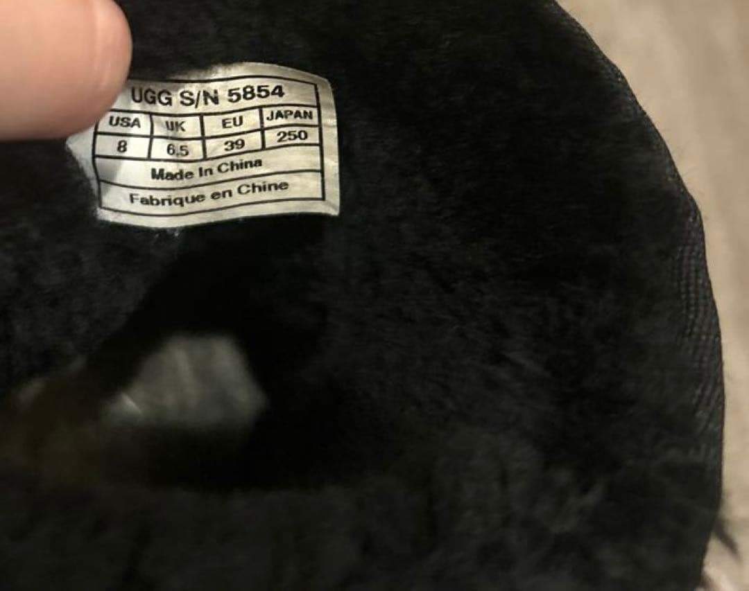 UGG クラシックミニ　ブラック　ムートンブーツ　8