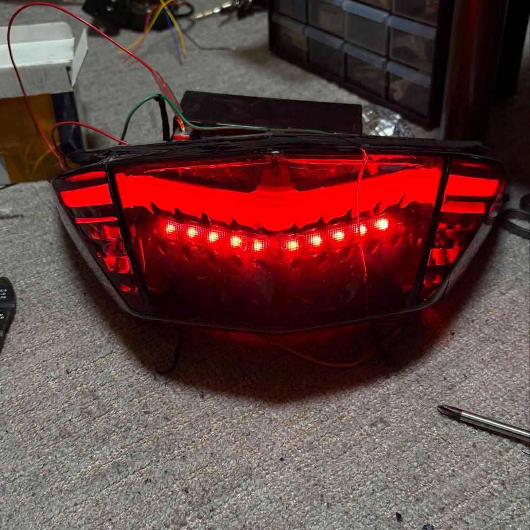 シグナス 2.4型テール スモークテール