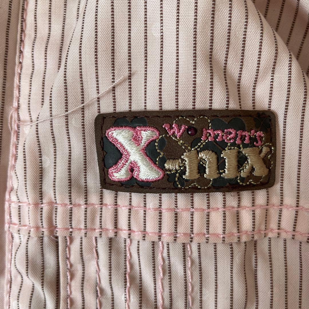 X-NiX ピンクストライプ スノーボードウェア