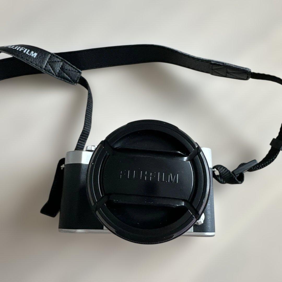 T*g様 FUJIFILM X-A3 デジタルミラーレス一眼レフカメラ　レンズキ