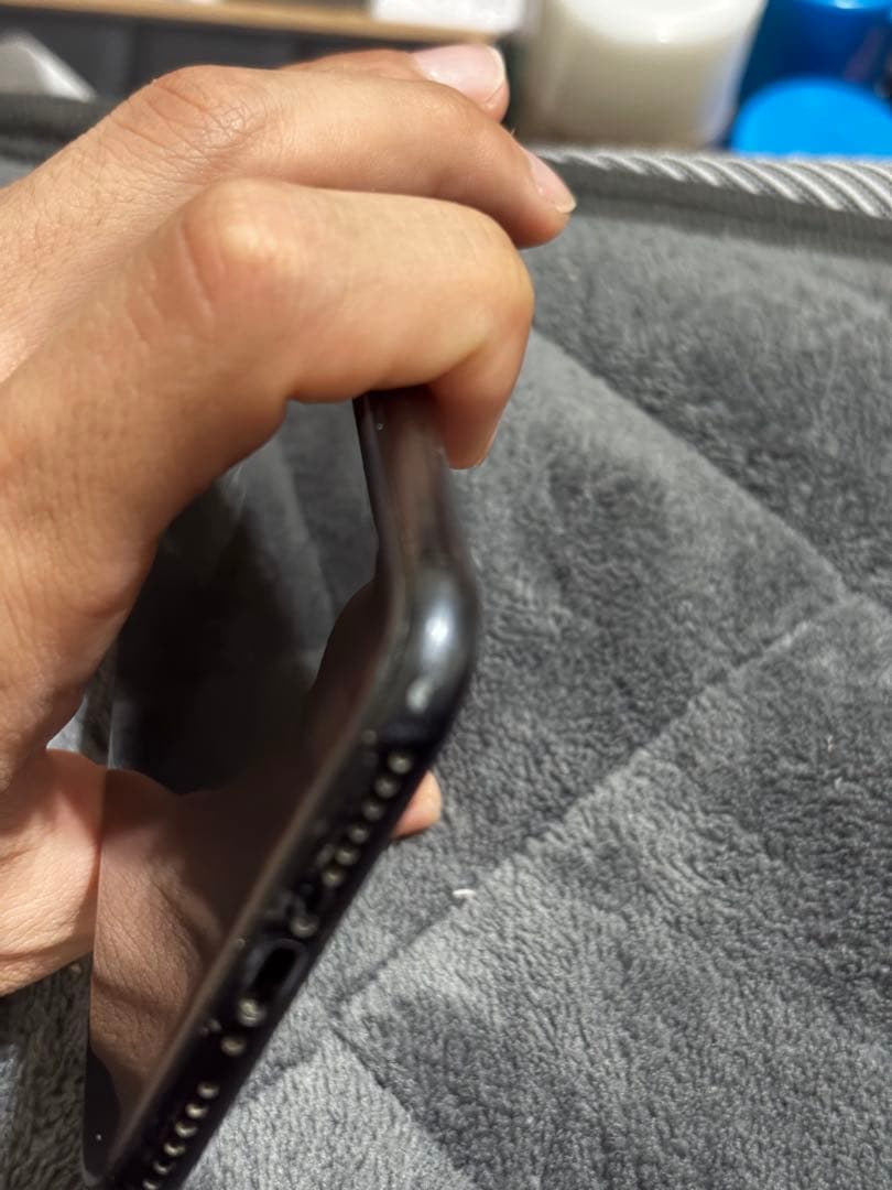 iPhoneSEブラック 本体