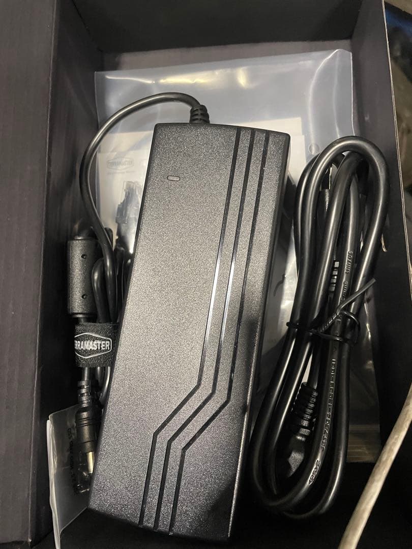 TERRAMASTER F6-424 4ベイ NASストレージ N HDDなし