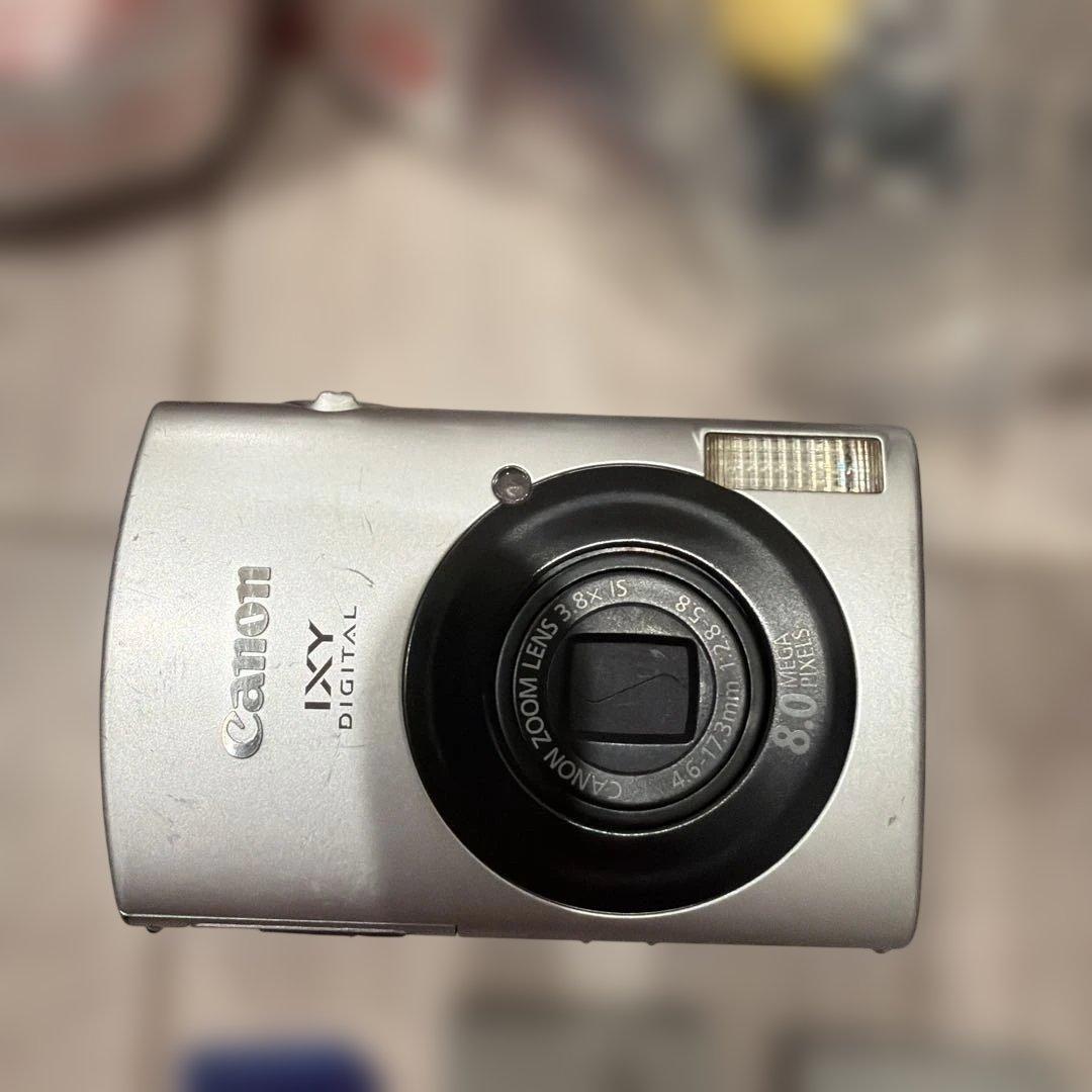 IXY デジタルカメラ　800IS canon シルバー