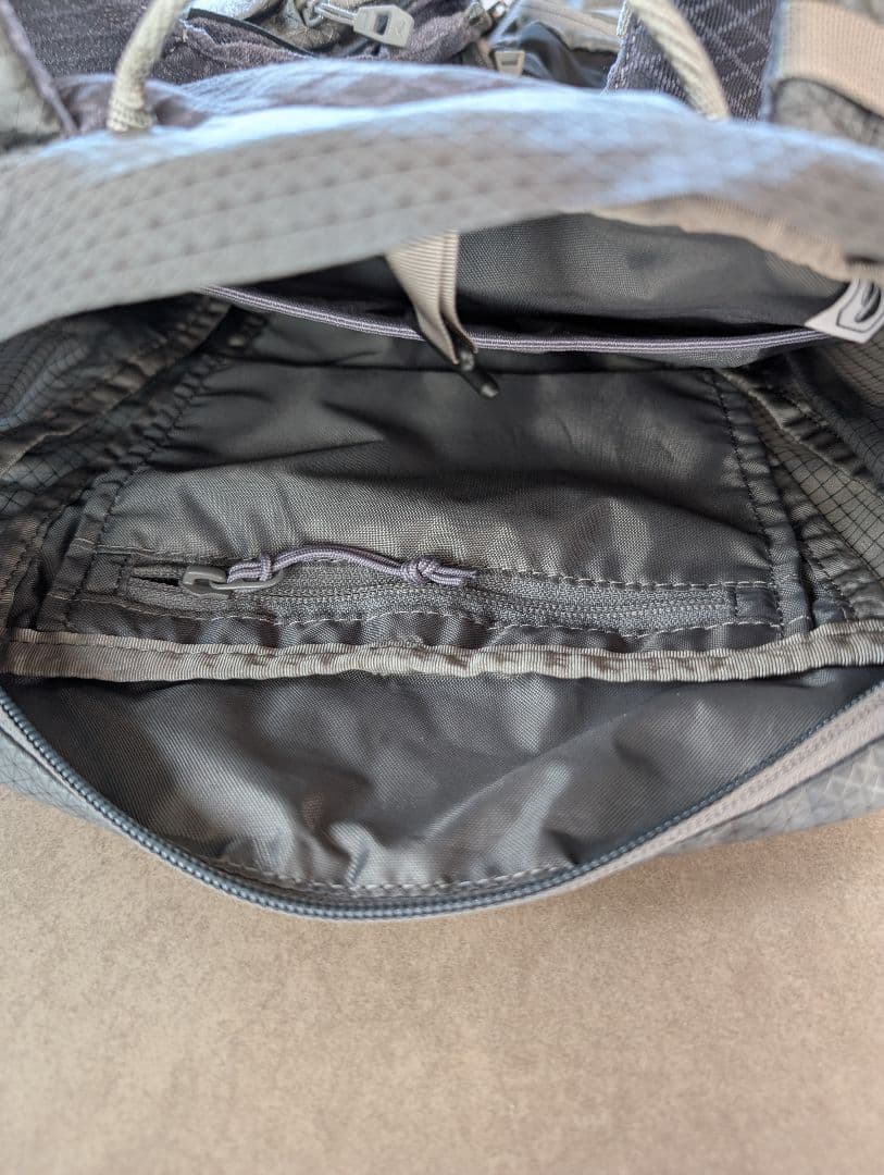 SIMMS Flyweight Vest フィッシングベスト