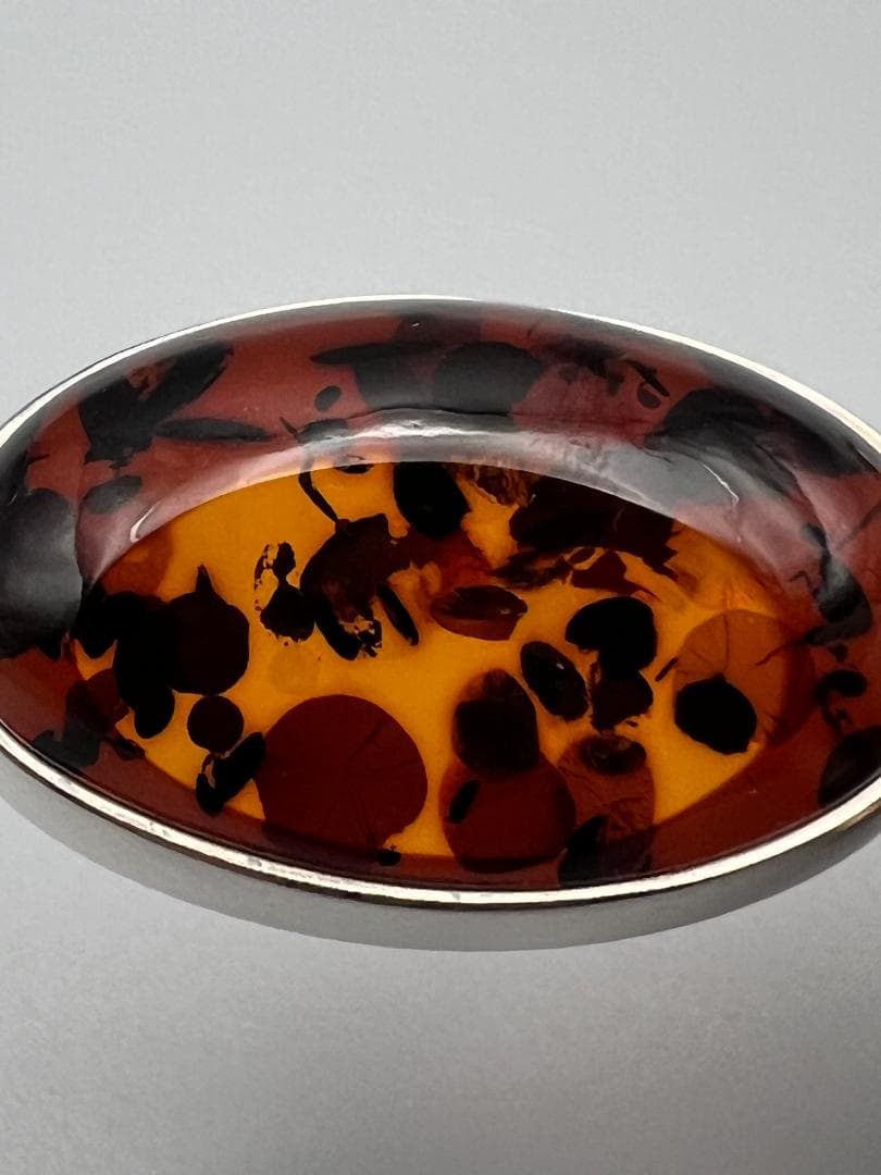 【海】大粒琥珀ペンダント　アンバー　銀製枠　９２５刻印