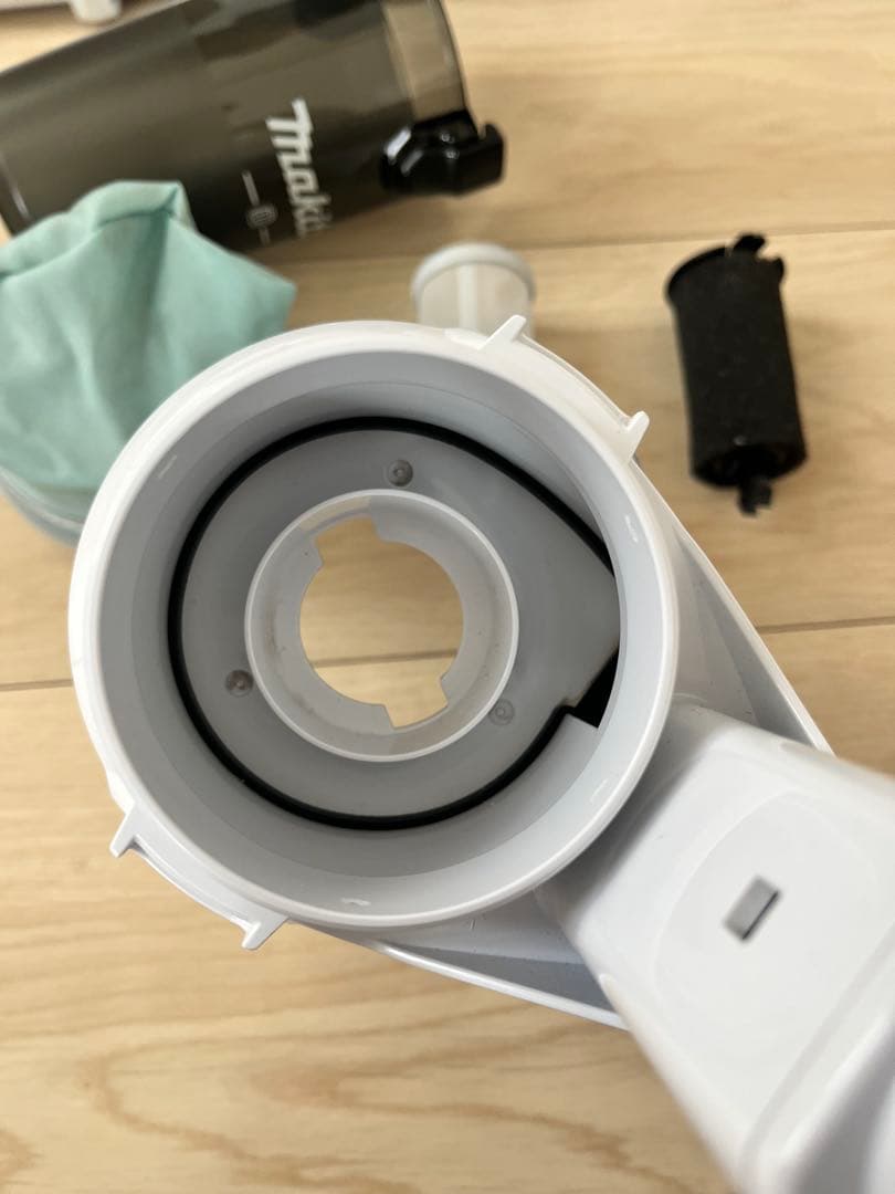 Makita マキタ　掃除機　CL281FD