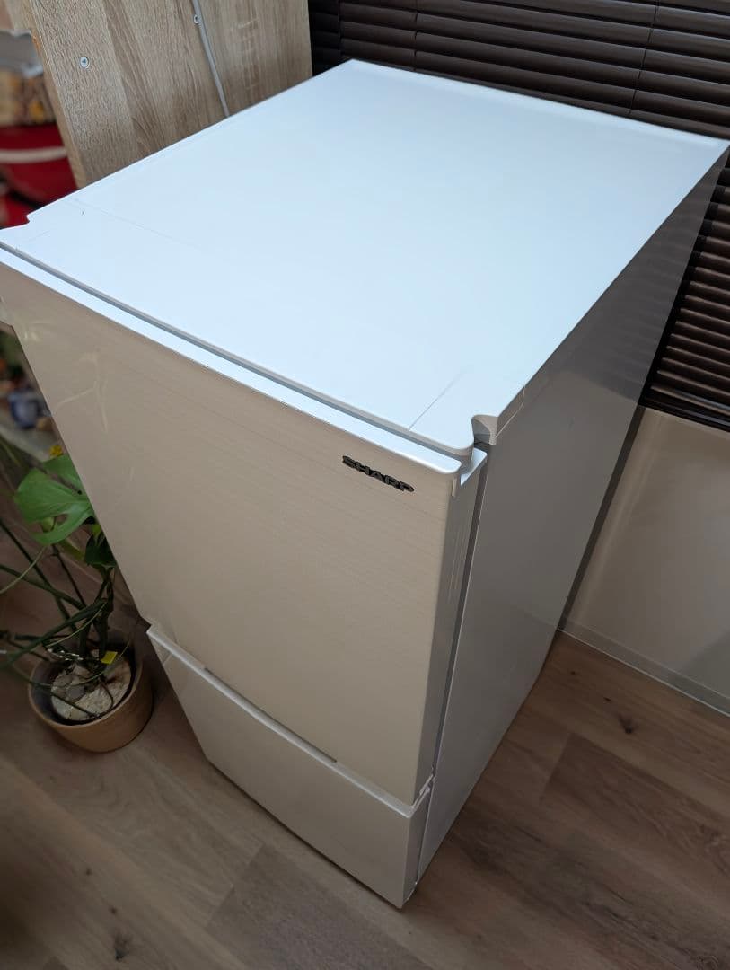 送料込み SHARP 冷蔵庫 2022年製 美品清掃済