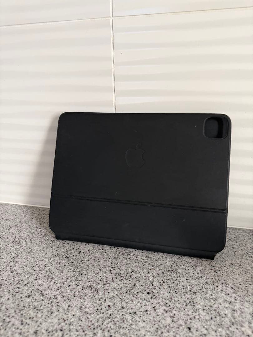 Magic Keyboard A2261 11インチ