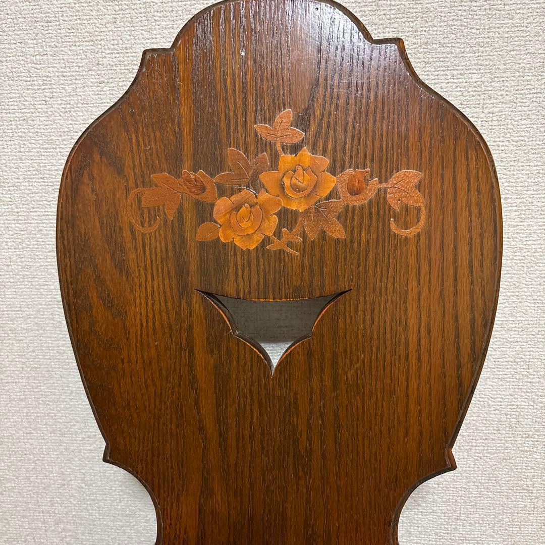 木製クラシック椅子 装飾的な背もたれ