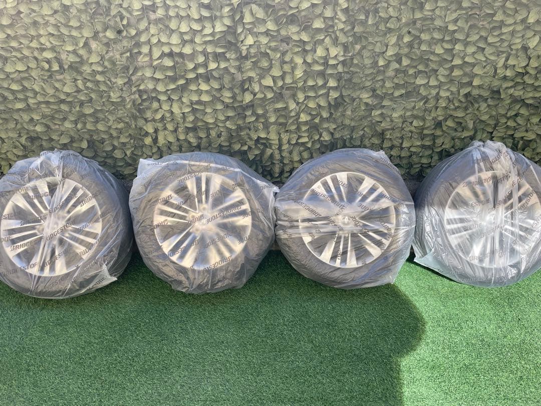 【美品】40アルファード純正18インチ タイヤホイール4本