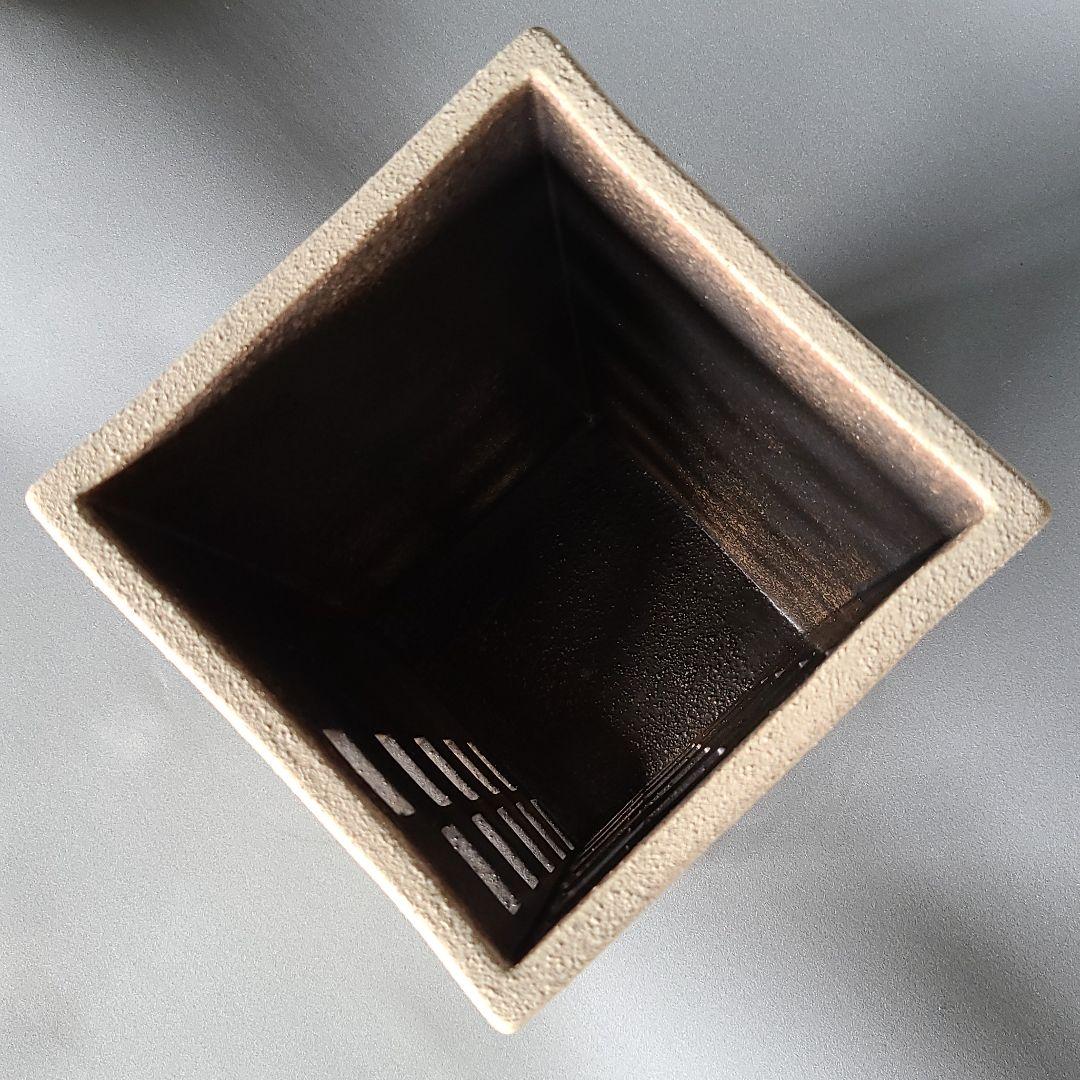 信楽焼 傘立て ベージュ正角 高さ４９cm