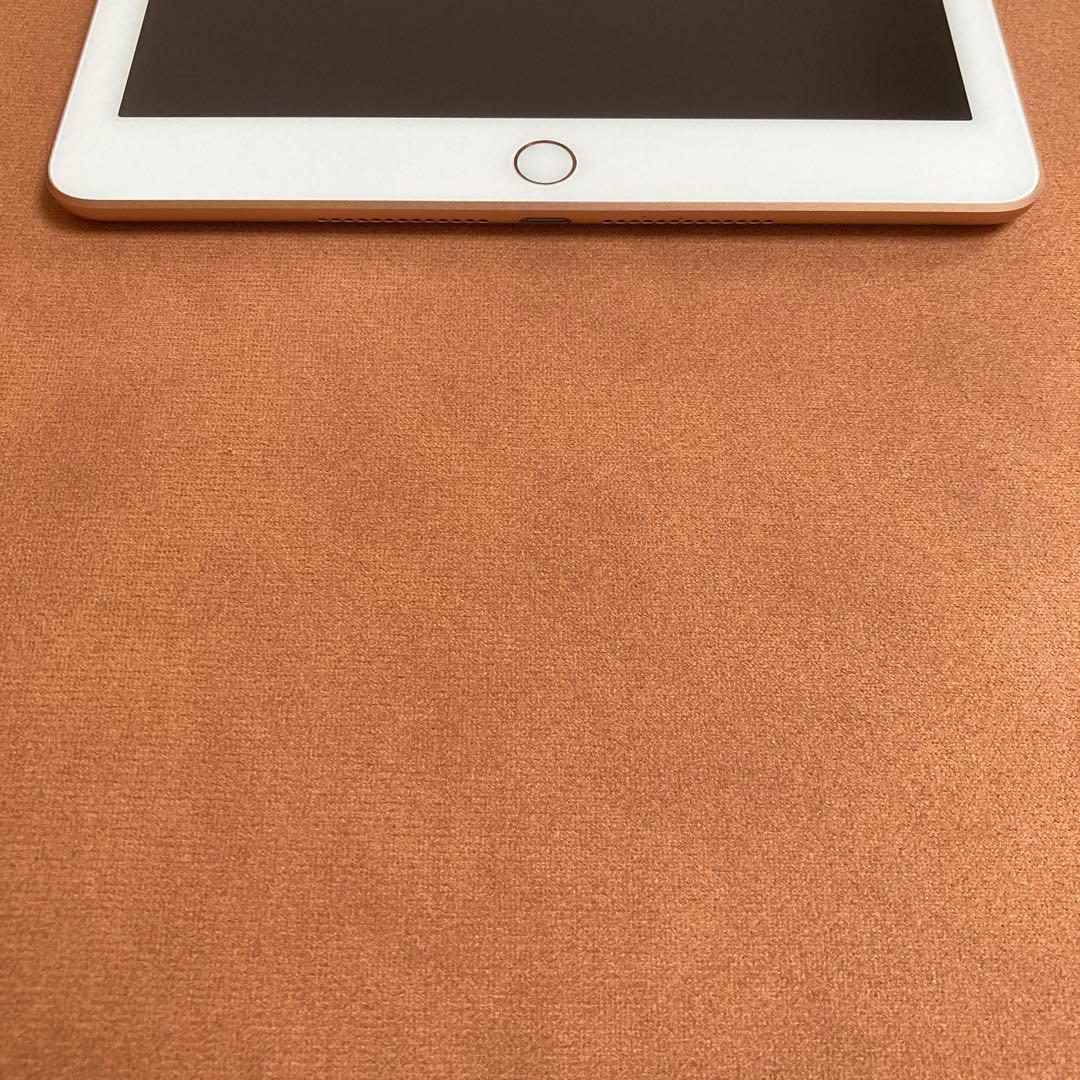 1055 電池最良好☆比較的美品☆iPad6第6世代 32GB WIFIモデル☆
