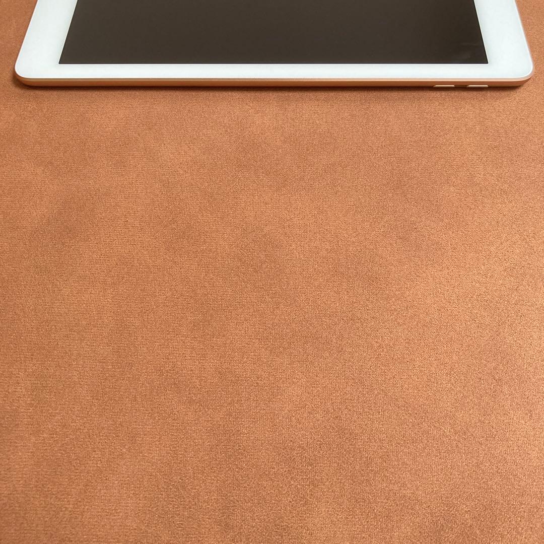 1055 電池最良好☆比較的美品☆iPad6第6世代 32GB WIFIモデル☆