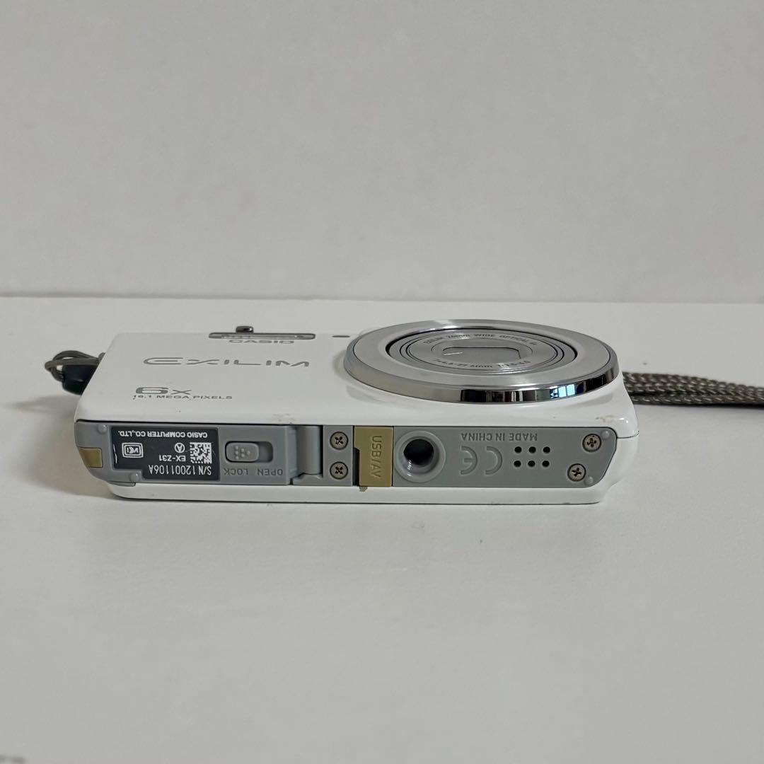 デジタルカメラ CASIO EXILIM EX-Z31