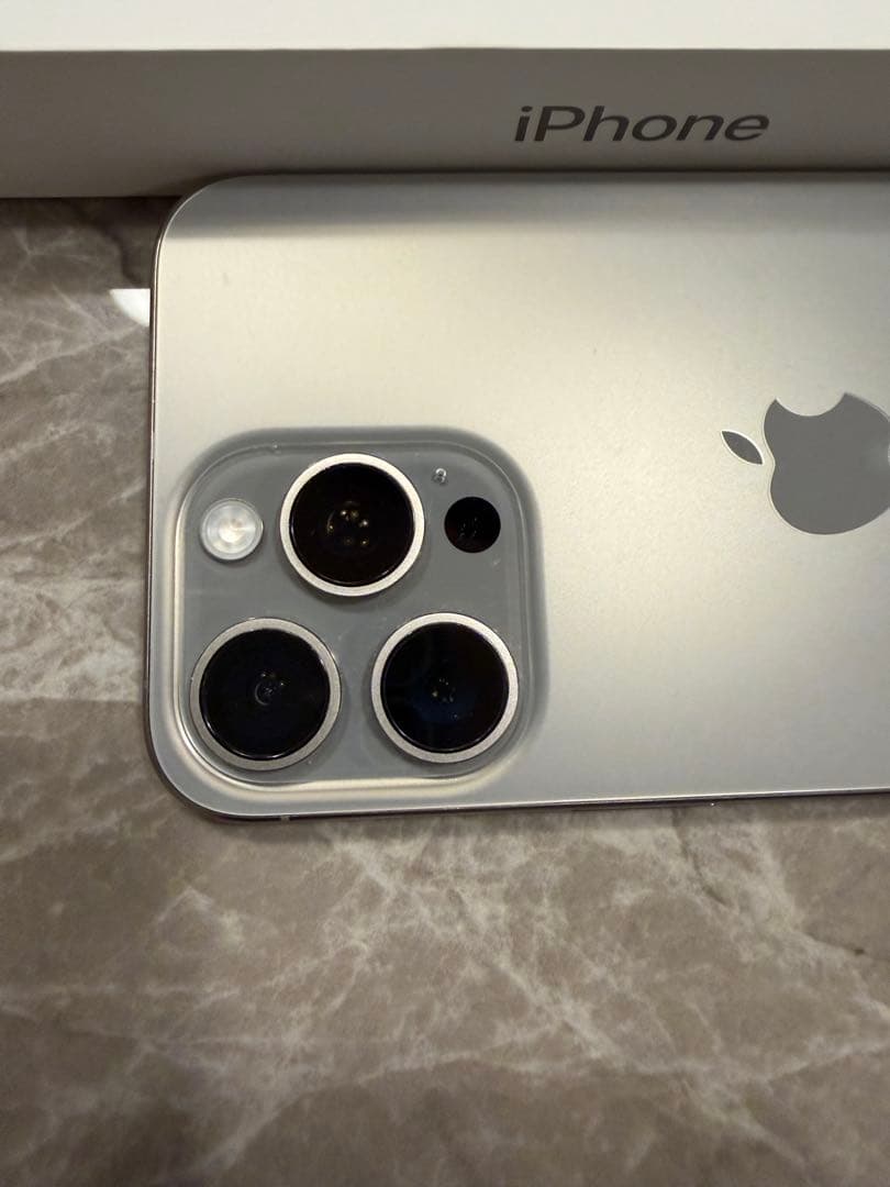 Apple iPhone 15 ProMAX 256GB 本体