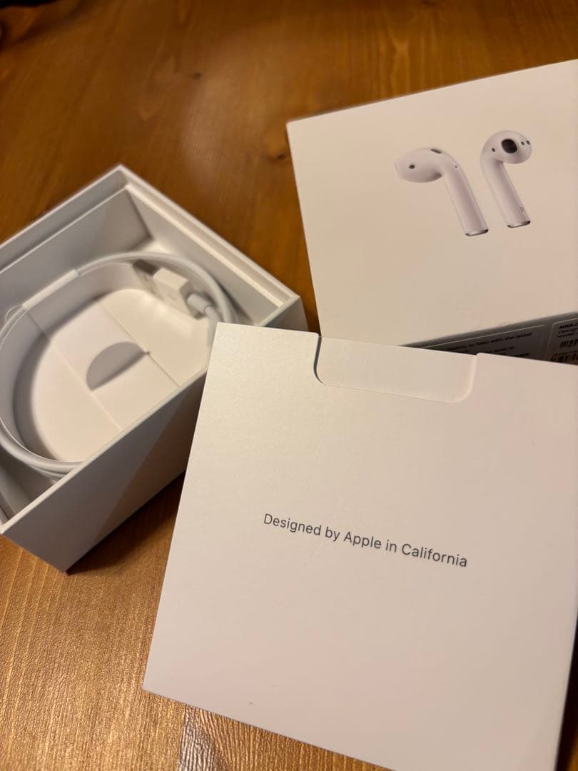 Apple AirPods 本体 充電ケース付き［ジャンク品］