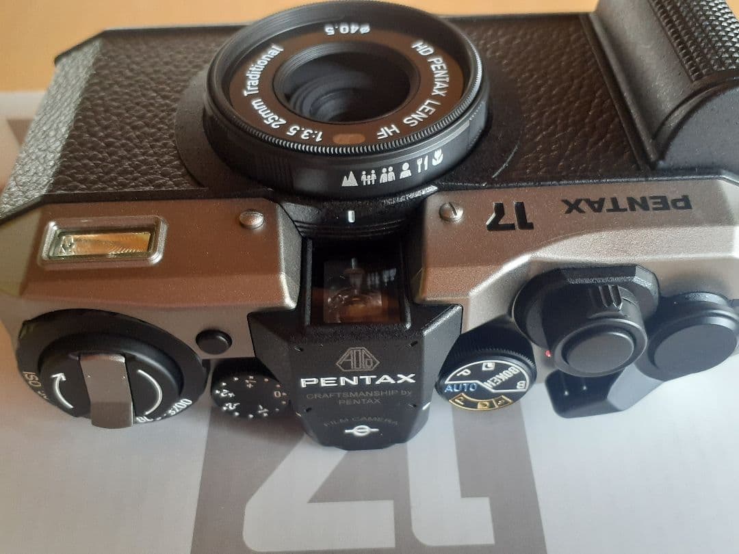 ペンタックス17　中古完動品　訳あり特価品　購入証明書有り(^-^)匿名配送