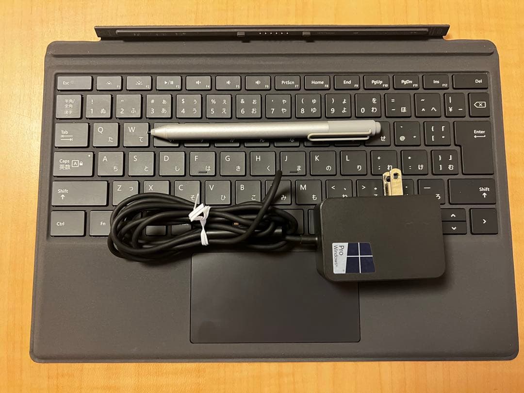 surface pro 4 キーボードカバー、タッチペン付き