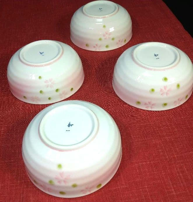 ♣オリジナルＷ・２種類♠一峰桜中皿♠嵐窯・渦巻青刷毛四角白ウェーブ平皿♦４セット