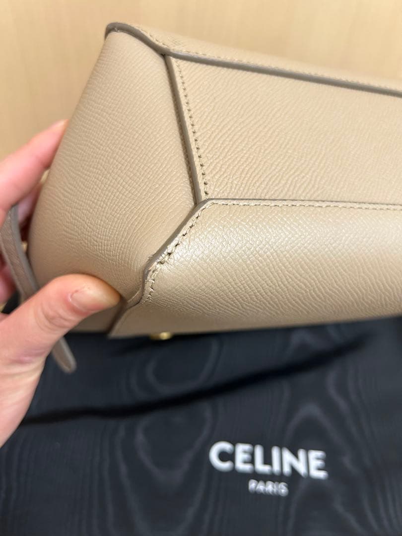 セリーヌ ベルトバッグ ナノ ライトトープ