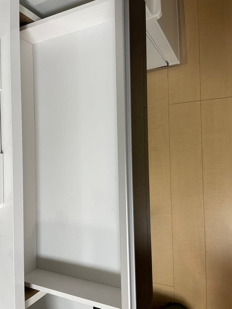 【ひだか】木製食器棚 ガラス扉付き　ブラック×ホワイト