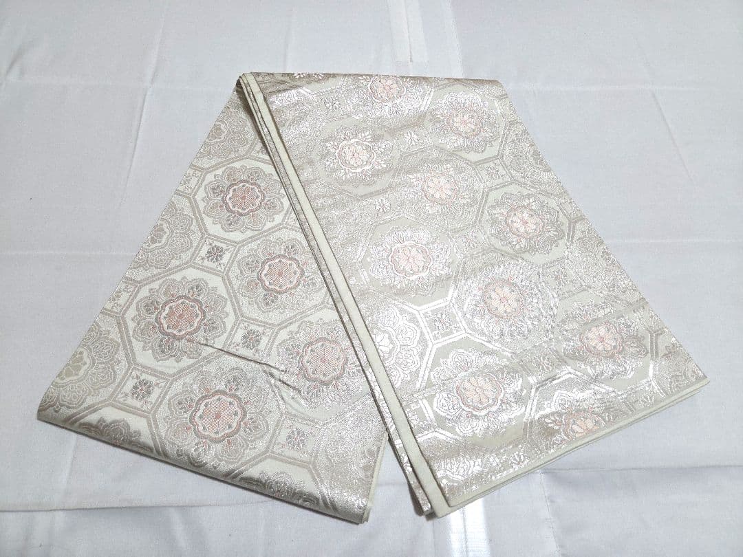 A◆着物くつろぎ 正倉院文様 銀糸 純銀箔 白 六通 正絹 フォーマルな袋帯