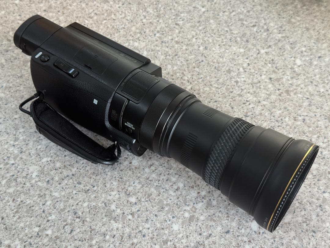 【完動品】SONY FDR-AX100（本体＋付属品＋レンズ）