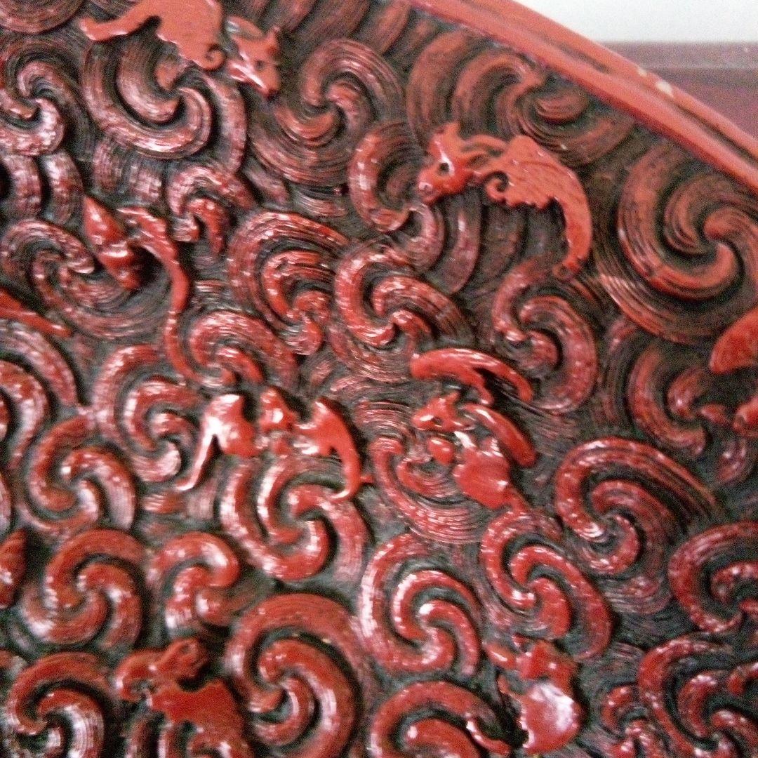 中国古玩　大清乾隆年製　堆朱　菓子鉢　唐草蝙蝠模様