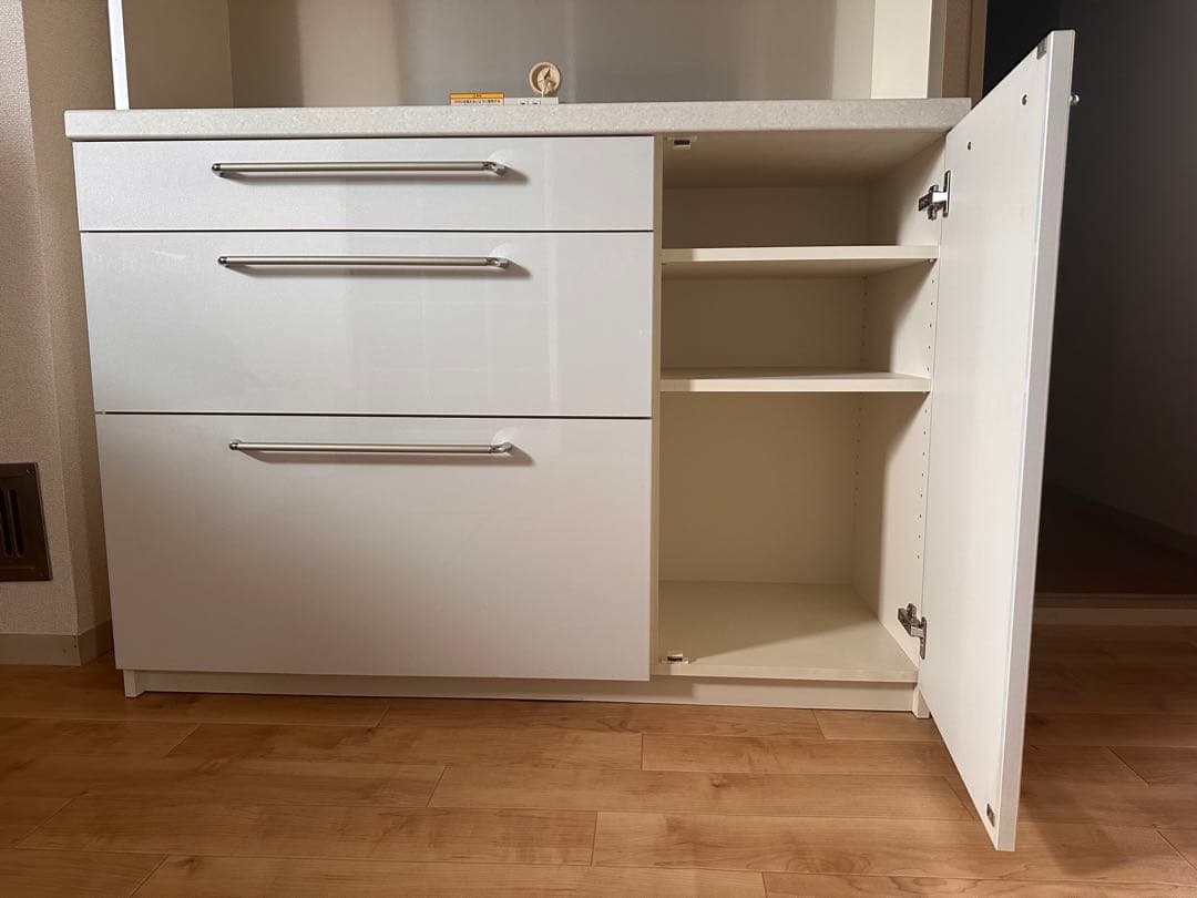 最終値下げ！年末迄。パモウナ食器棚幅120cm