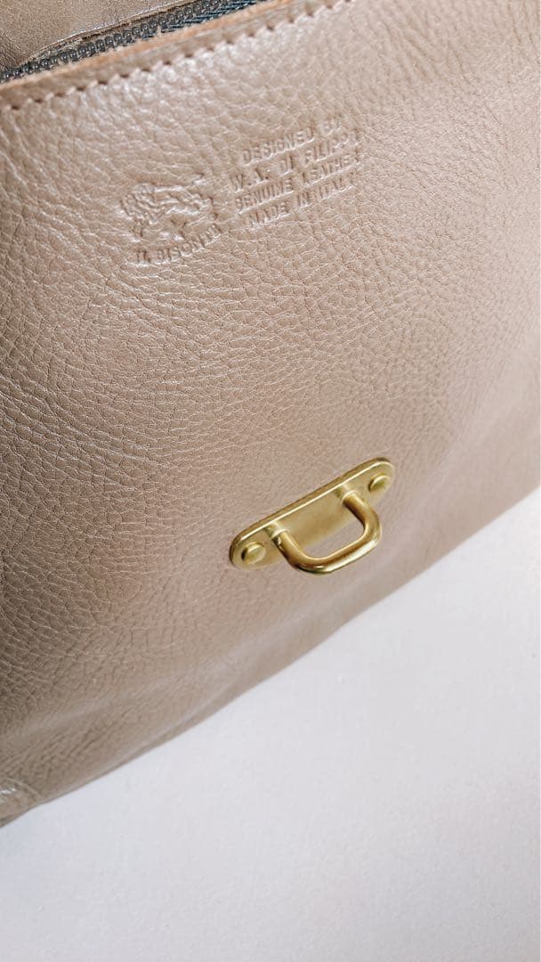 イルビゾンテ　ショルダーバッグ　スクエア