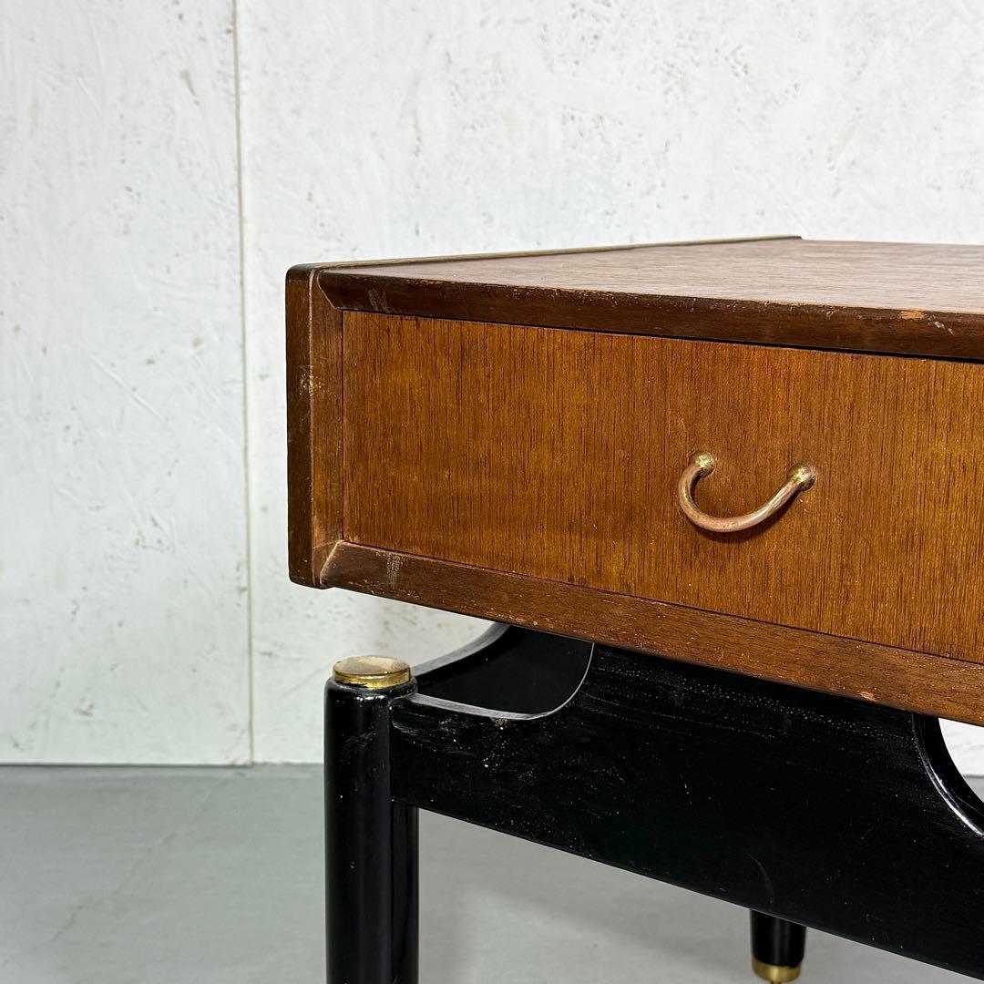 G-PLAN ベッドサイドキャビネット ナイトテーブル(301)