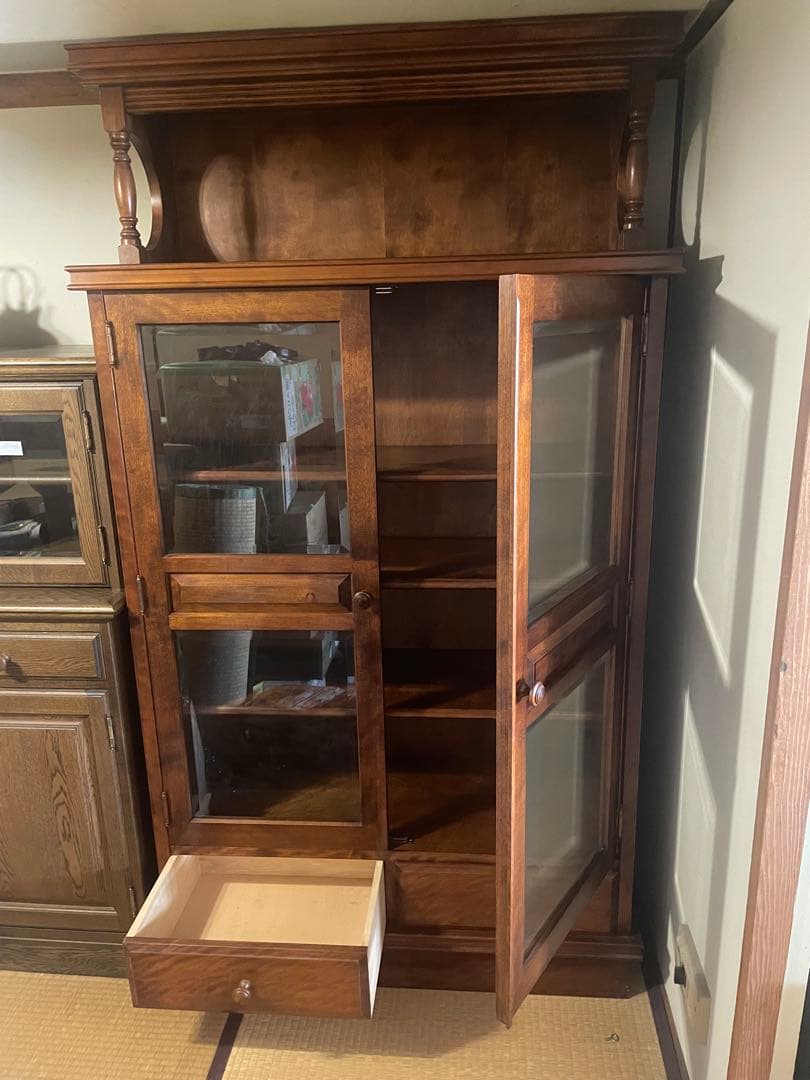 木製ディスプレイキャビネット