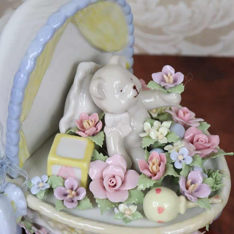 オルゴール ベビーカー 陶磁器 名曲 ハッシュ・リトル・ベイビー