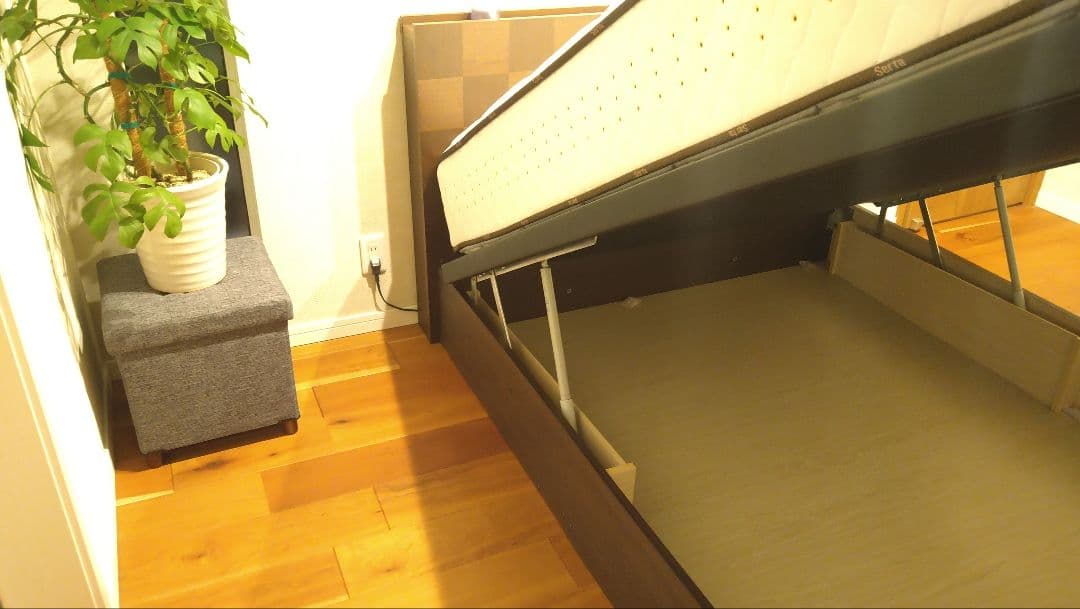 サータ　マットレス＆上位ベッドフレーム付Serta