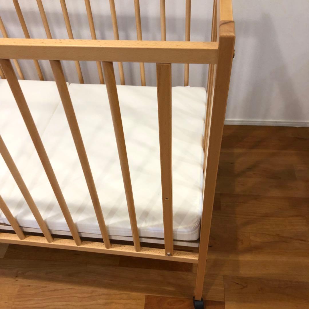 【極美品】石崎家具　cool 木製ベビーベッド キャスター付き