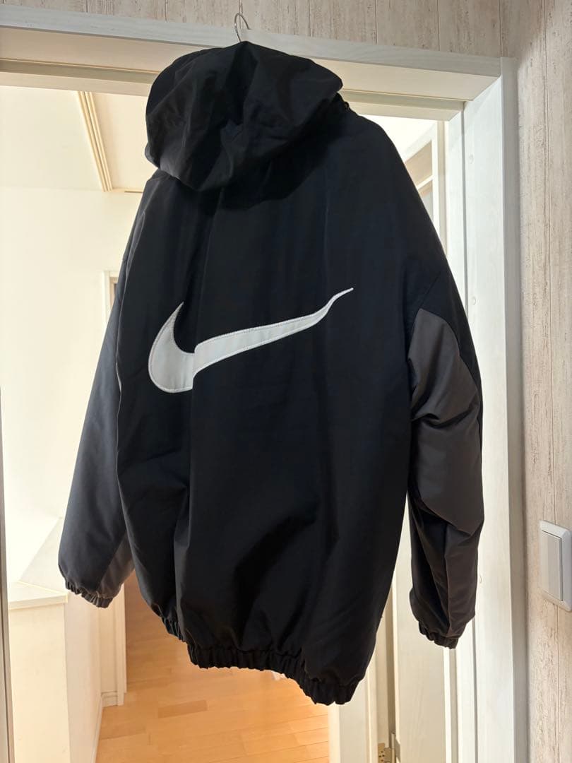 NIKE Solo swooshパファー