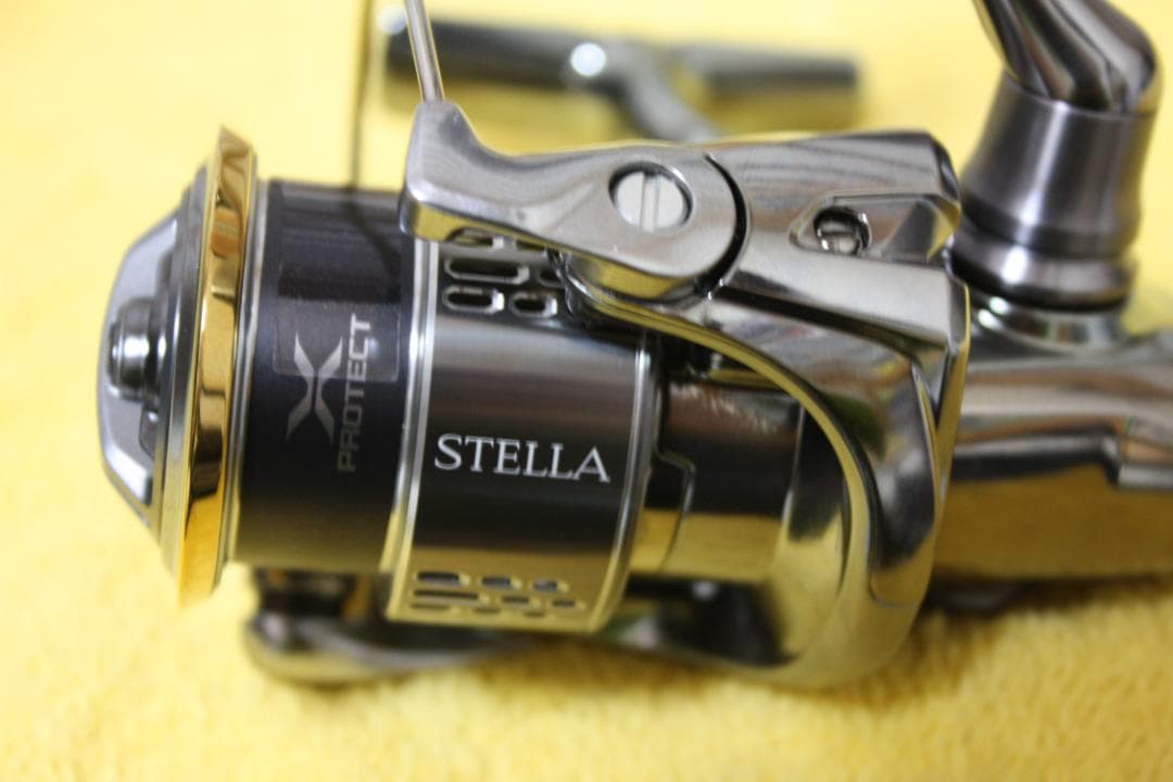 シマノ　１８ステラ 　Ⅽ2500SXG