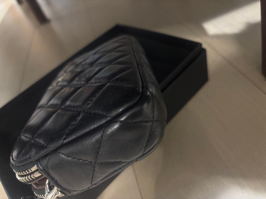 CHANEL シャネル マトラッセ　Cウォレットポーチ