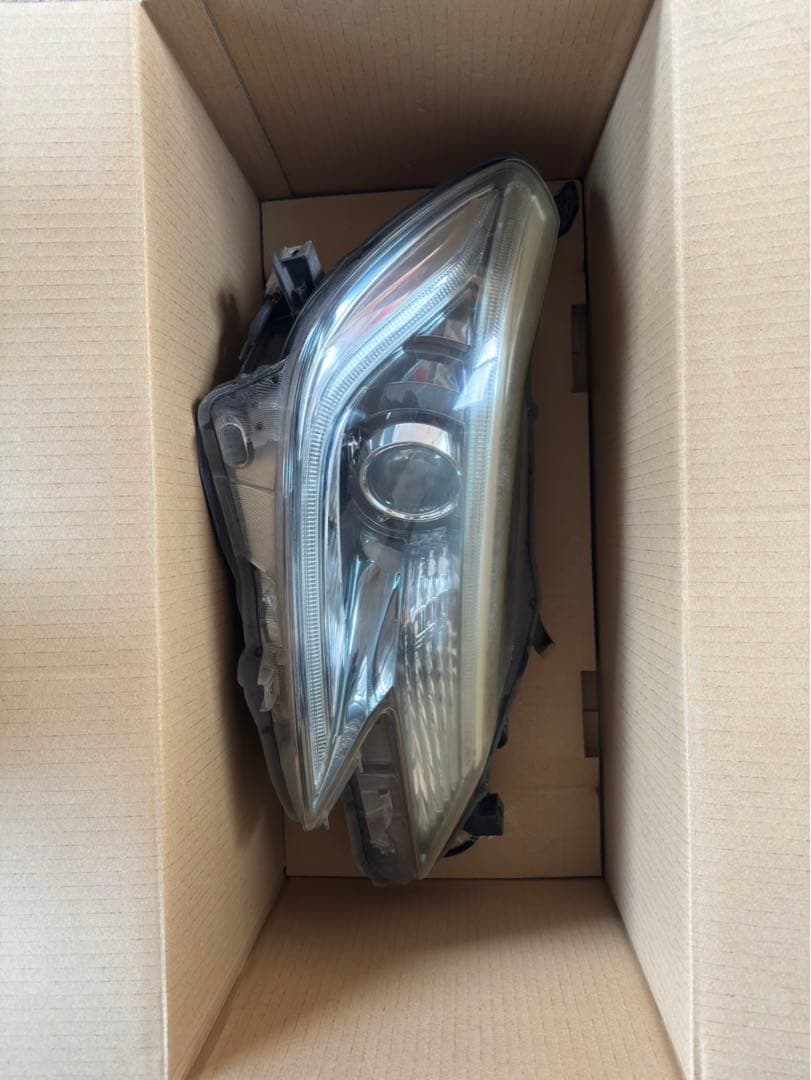 マークXライト左右