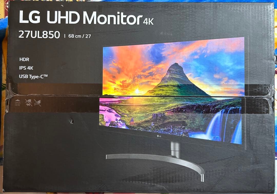 LG　27UL850　27インチ　ディスプレイ　モニター