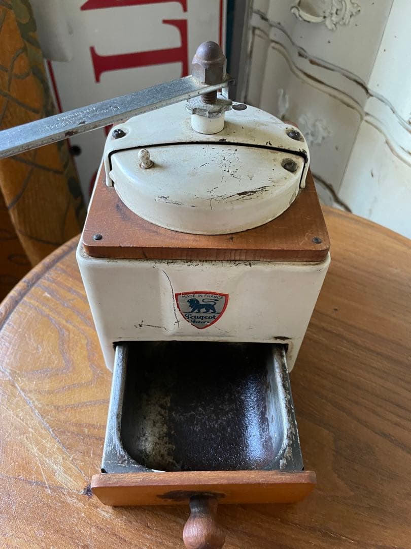フランス　アンティーク　プジョー　コーヒーミル　アイボリー　グラインダー　メタル