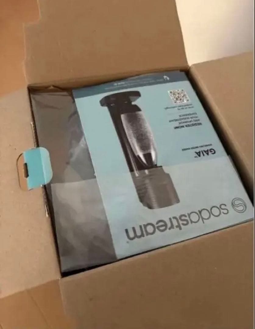 【極美品】SodaStream 炭酸水メーカー ホワイト